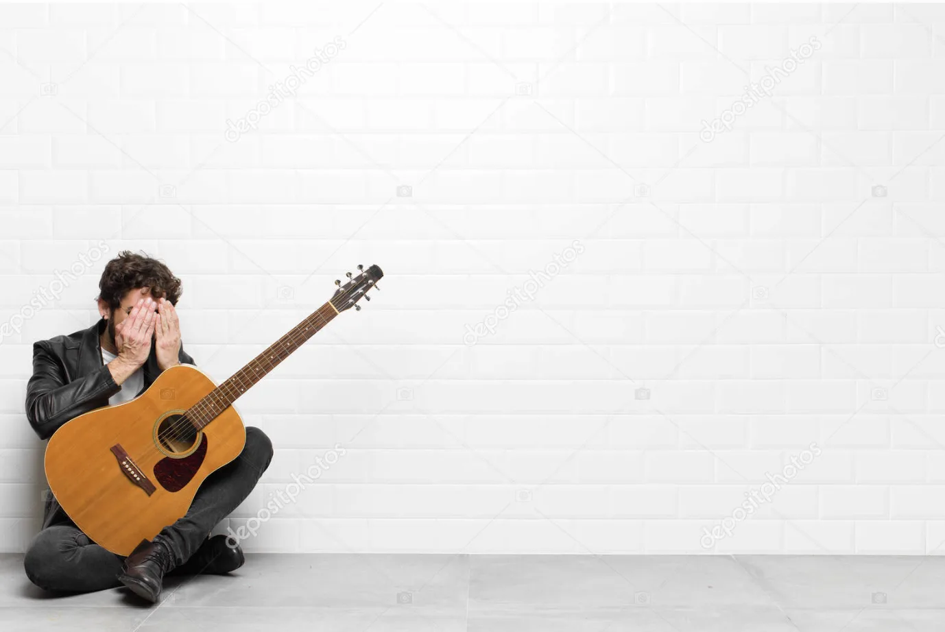 sad guitarist because Grange on the Range was cancelled for 2025
